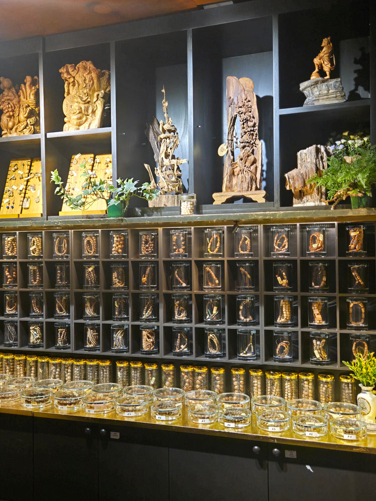 
                  
                    NATURAL HANDCRAFTED BRACELET_VÒNG TRẦM - Thánh Giá
                  
                