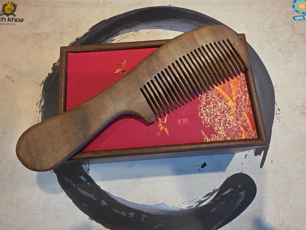 
                  
                    NATURAL WOODEN HAIR COMB_HANDMADE LƯỢC GỖ THIÊN NHIÊN
                  
                